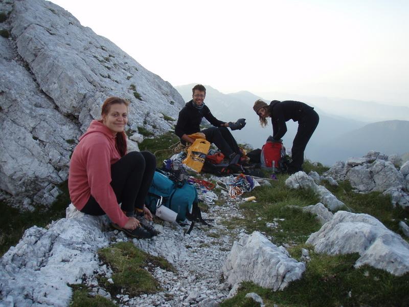 Zgodnje vstajanje in priprave pred bivakom. Vzhodna_02