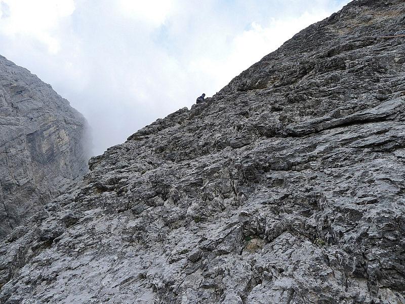 Naslednji pa je verjetno najlepši v smeri, odlična navpična skala, bogata z oprimki deye_peters08