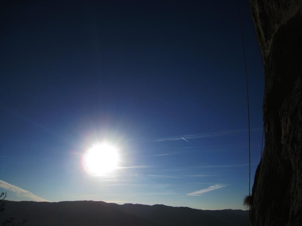 Sunce je žgalu in v modi so bili kratkiči vipava_01