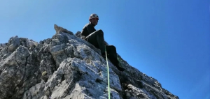 Kranjska poč - Nad šitom glava, severna stena, IV, 250 m - Repriza