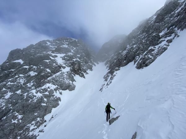 Kramarjeva smer/grapa v Storžiču