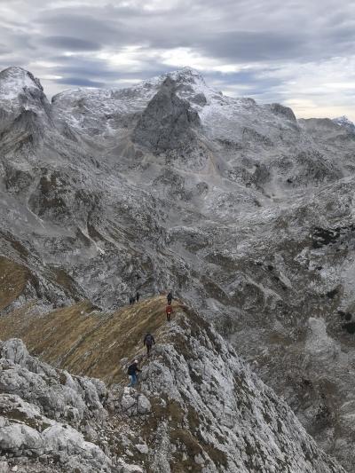Tečajniška tura nad Vogarjem - brezpotje