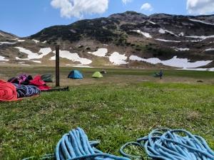Železničarji okupirali Korošico